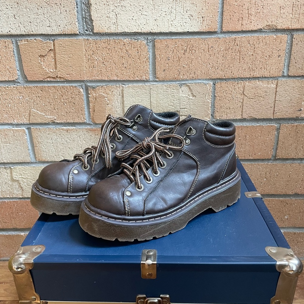 90s Chunky Brown Boots